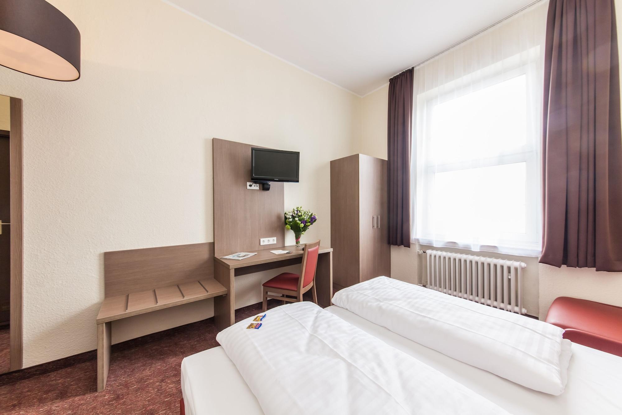 Hotel Maxim Düsseldorf City Exterior foto